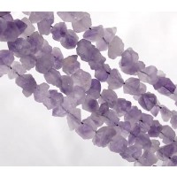 Amethyst, chips, ca. 8-15x8-15 mm, 1 streng
