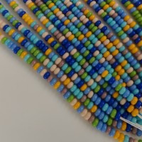 Tourmalin , oblate, ca. 2×4 mm, 1 streng