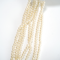 Crystal pearl,4mm diamantslebet rund/40cm, Hel Streng - Lysegylden