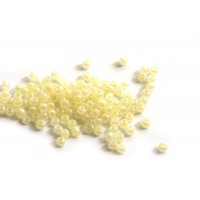 Seed beads, ca. 3 mm, lys gul med shine, ca. 15 gram