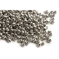 Seed beads, ca. 3,5-5,5 mm, sølvfarvede, ca. 50 gram